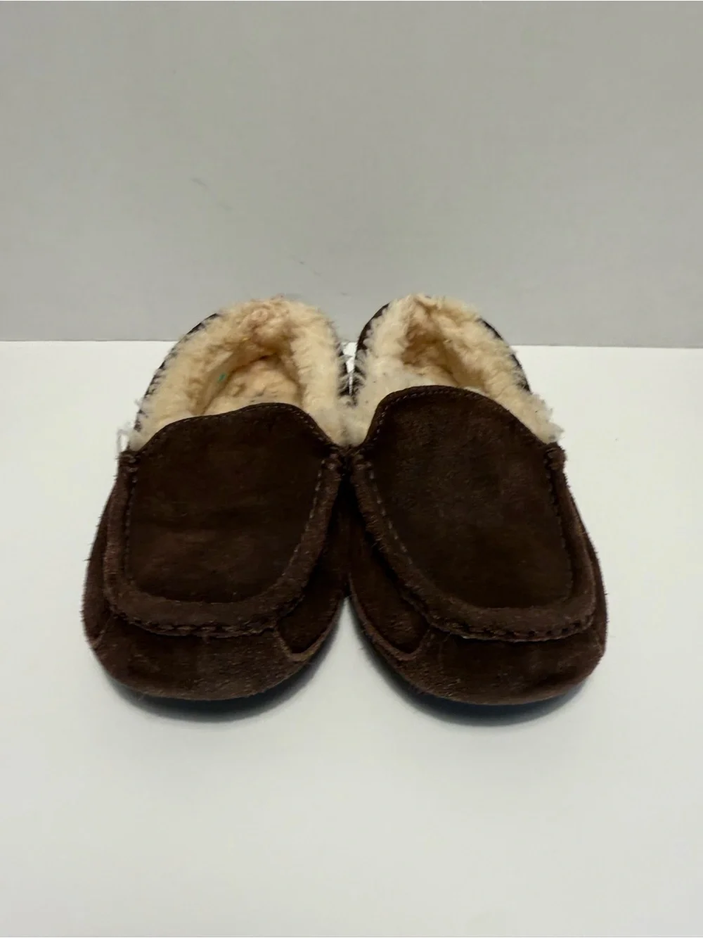 Ugg ultra warm moccasin slipper dark brown youth 1-1.5